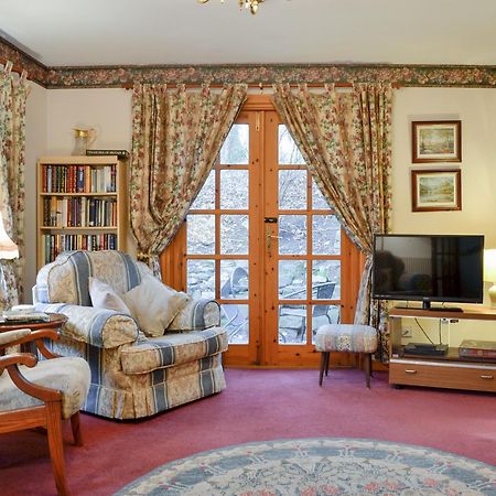 Toll Bridge Lodge Банкори Экстерьер фото