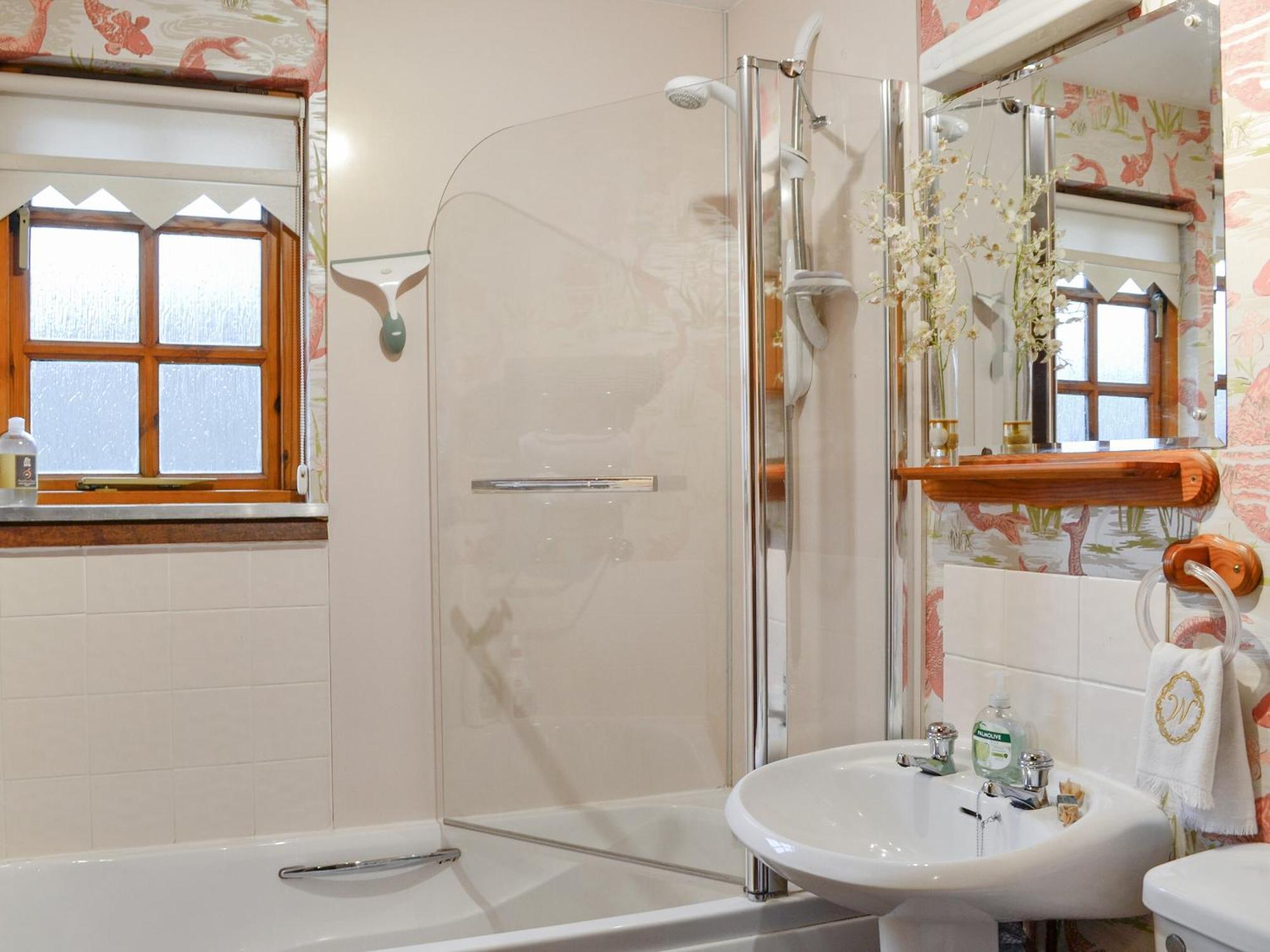 Toll Bridge Lodge Банкори Экстерьер фото