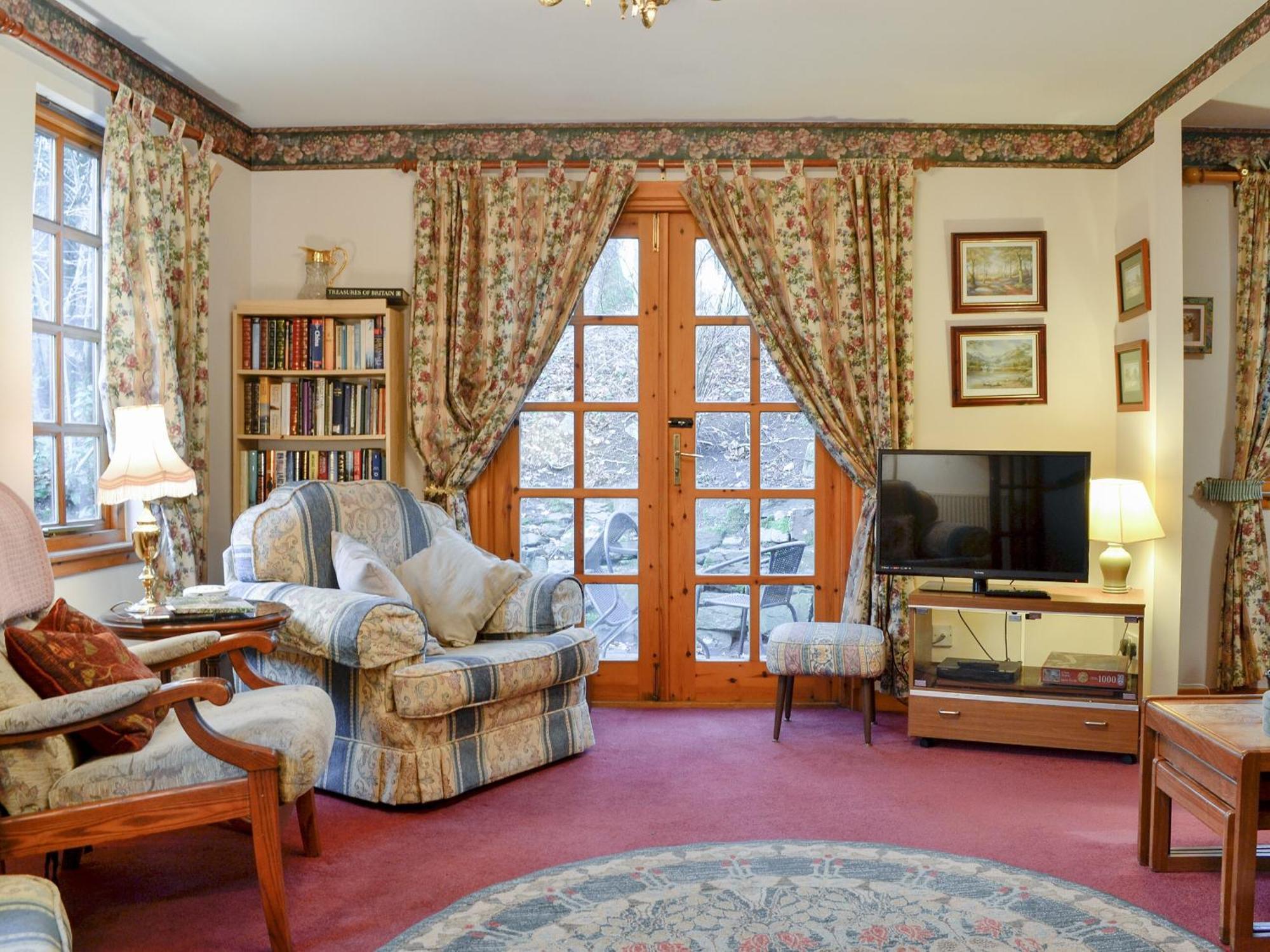 Toll Bridge Lodge Банкори Экстерьер фото